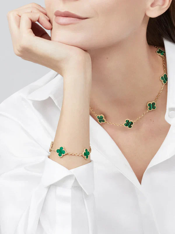 CLOVER | 10 Motif Green Necklace