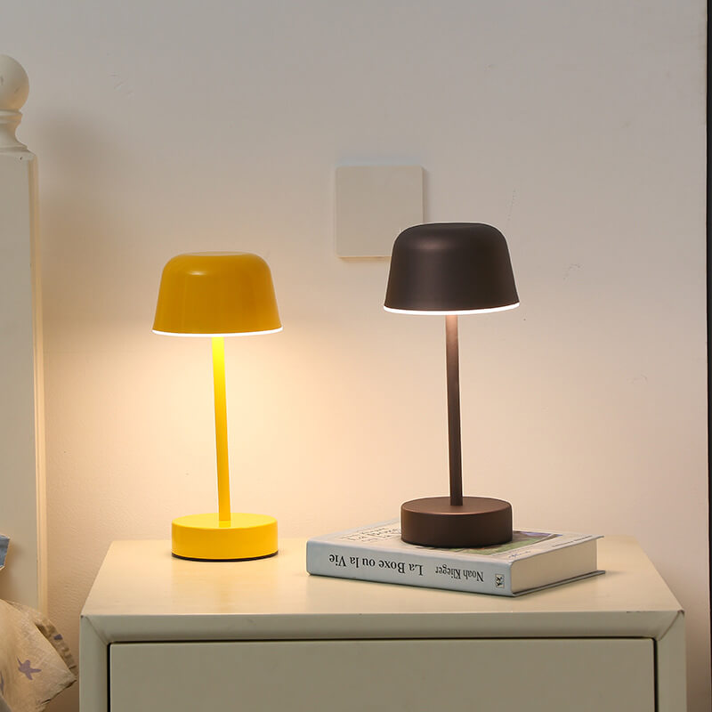 Prisma Pulse Table Lamp