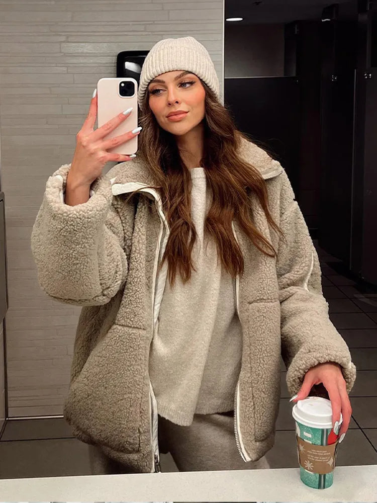 Talia | Cozy Women's Teddy Jacket with Zipper