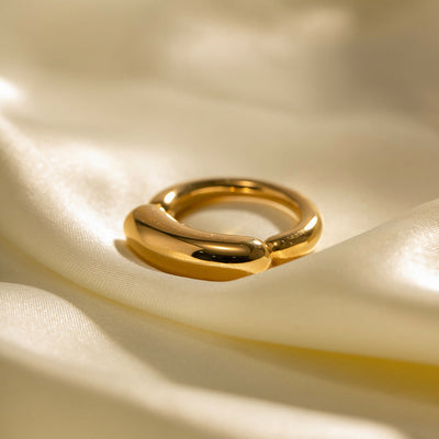 Classic Glow Ring (gold finish)