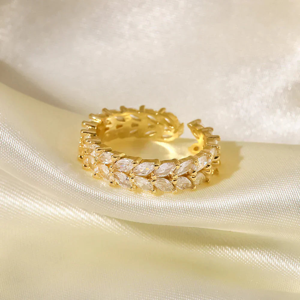 Clarisse Ring (gold finish)
