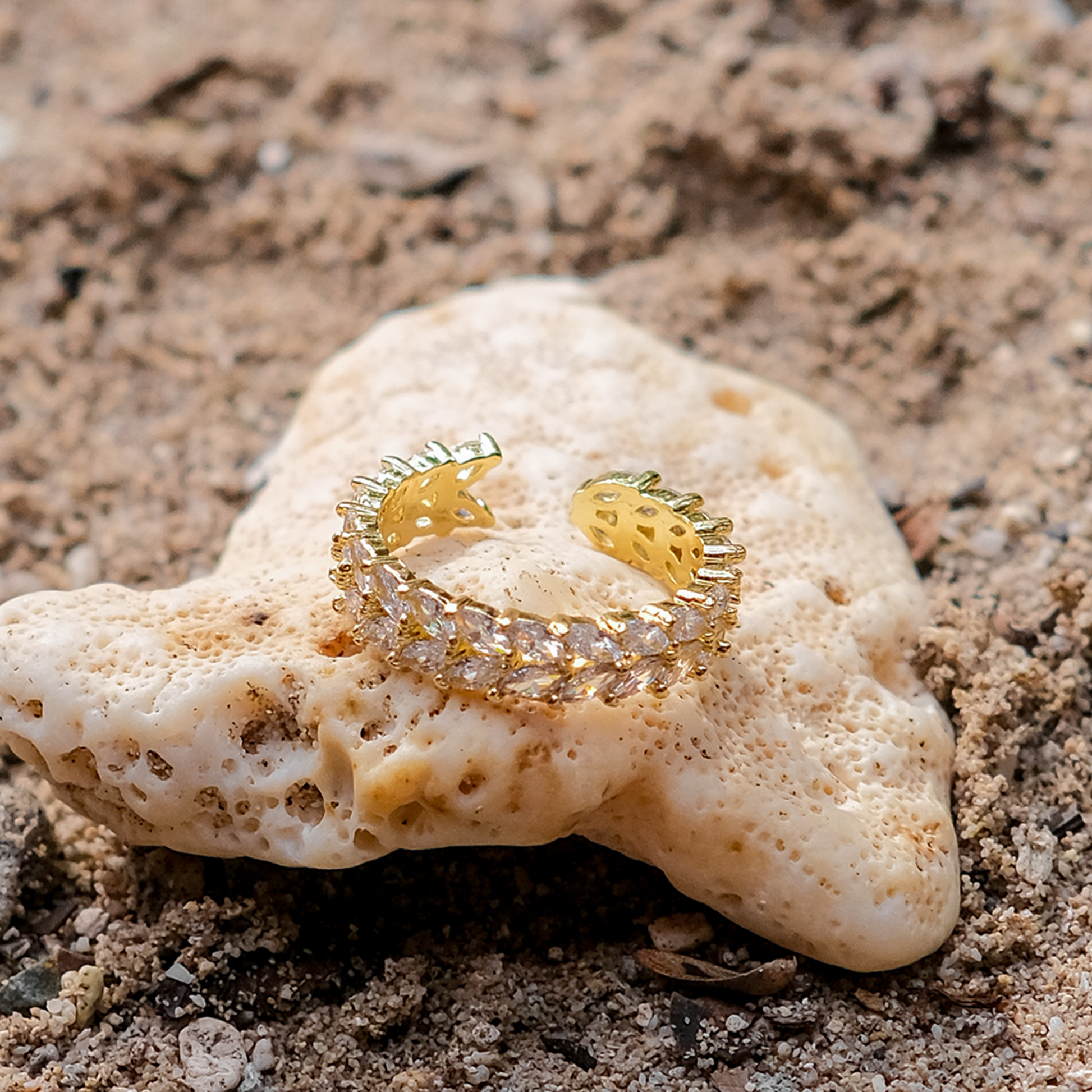 Clarisse Ring (gold finish)