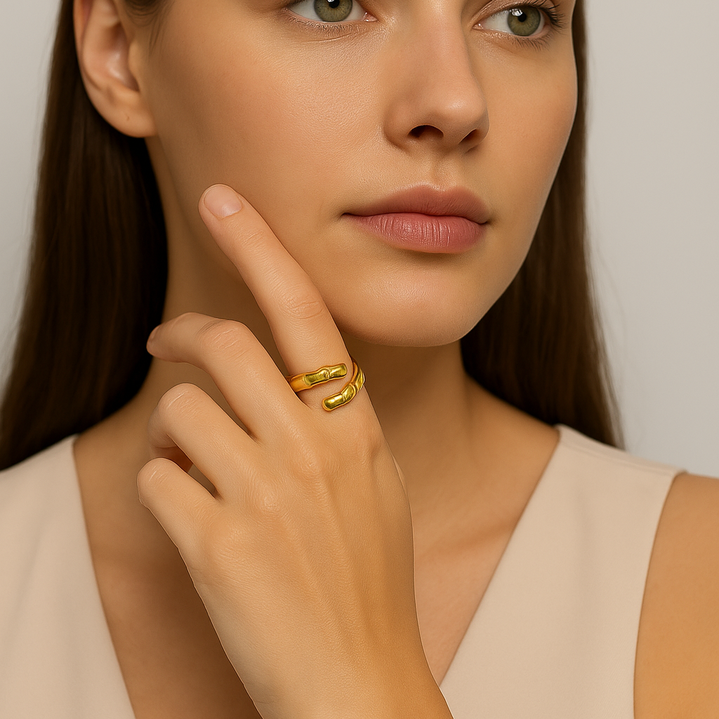 Hammer Shine Ring (gold finish)