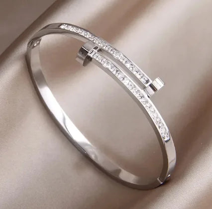 Nail Bracelet with Micro Inlaid Zircon (stainless steel)