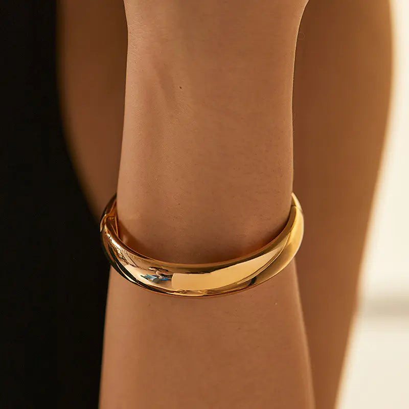 Glossy Round Statement Bracelet (Gold Finish)
