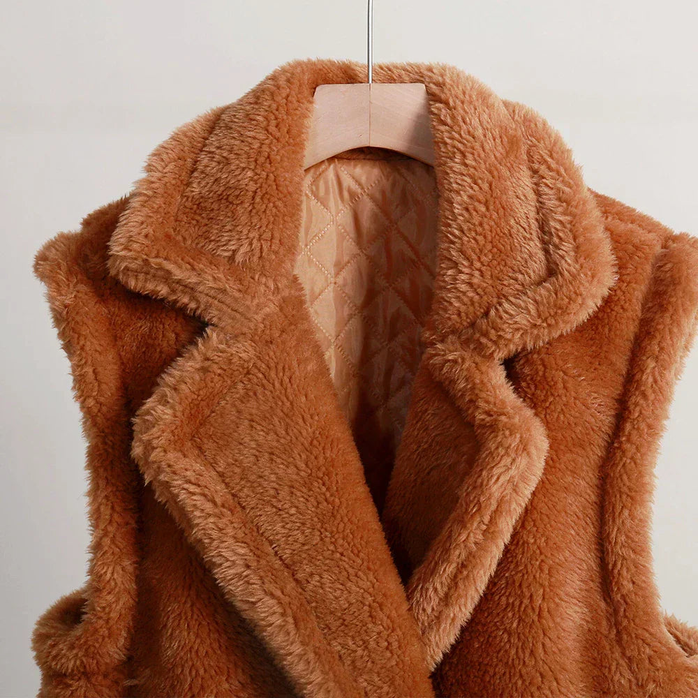 Rosie | Sleeveless Teddy Jacket for Layered Look