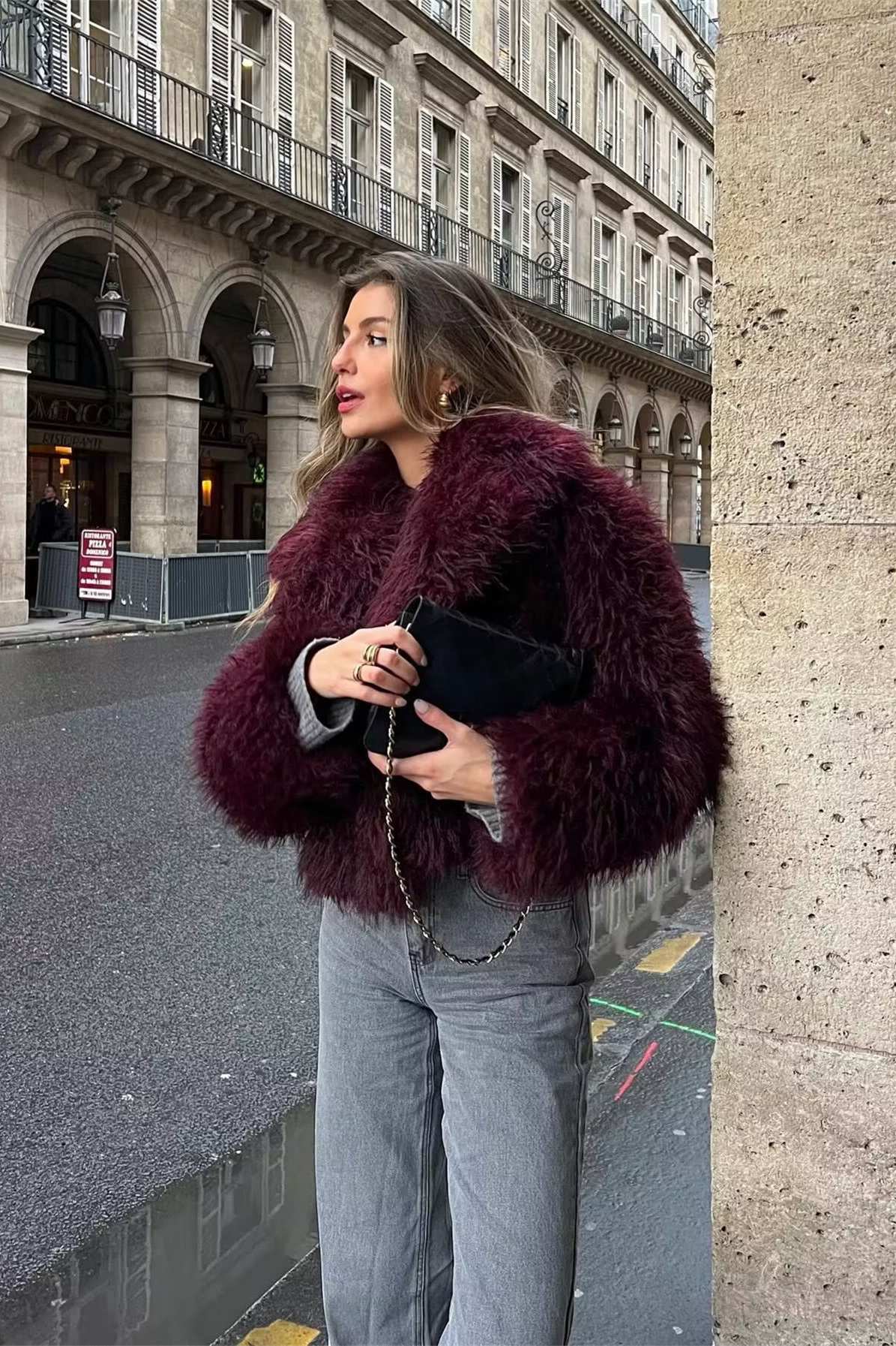 Noemi | Short, soft jacket with classic lapels