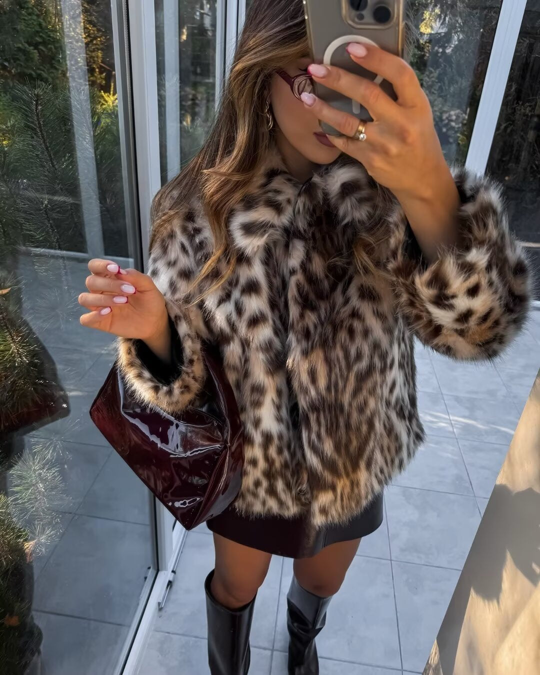 Zoe | Oversized faux fur jacket