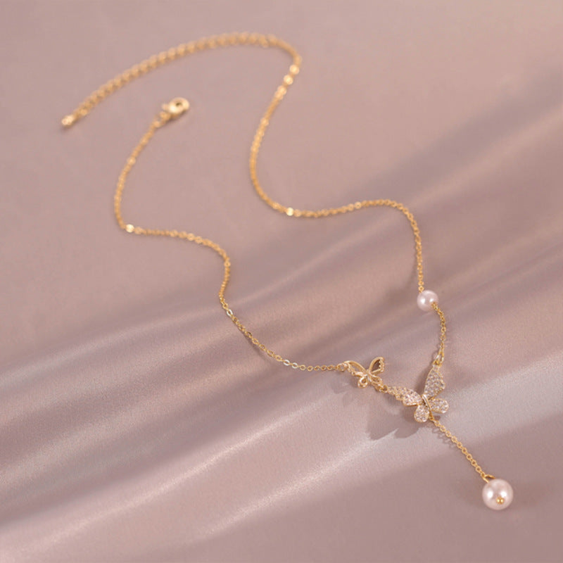 Collier Papillon Perle Necklace (gold finish)
