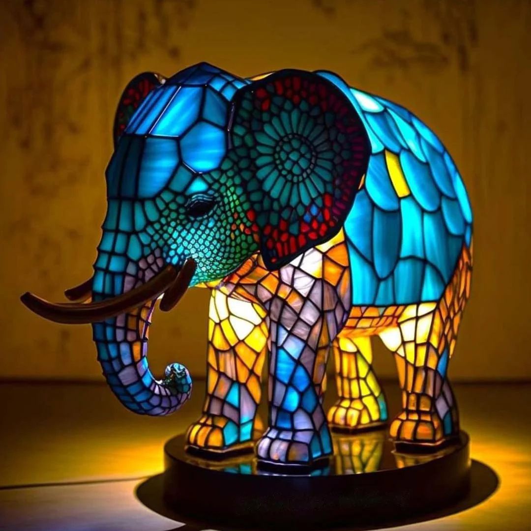 Nounours – Magical elephant lamp in colored glass