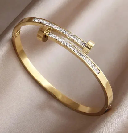 Nail Bracelet with Micro Inlaid Zircon (stainless steel)