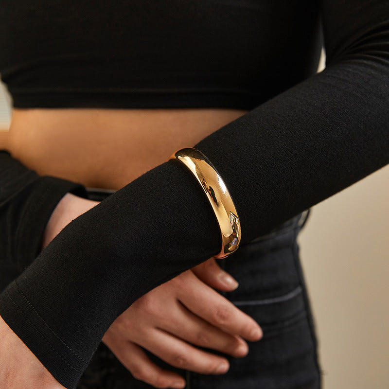 Glossy Round Statement Bracelet (Gold Finish)