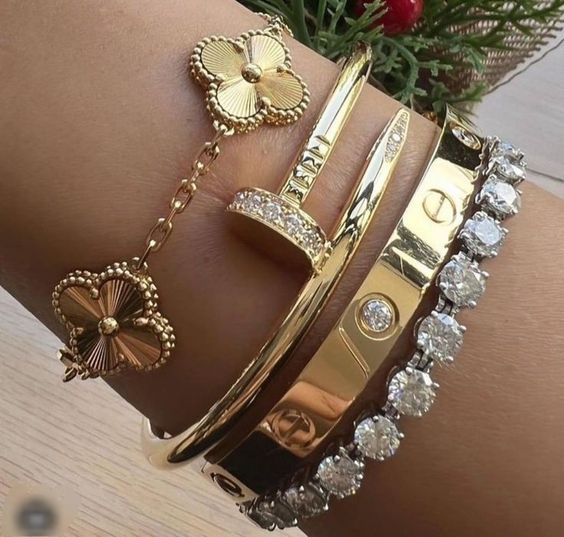 Clover Bracelet Gold (gold finish)