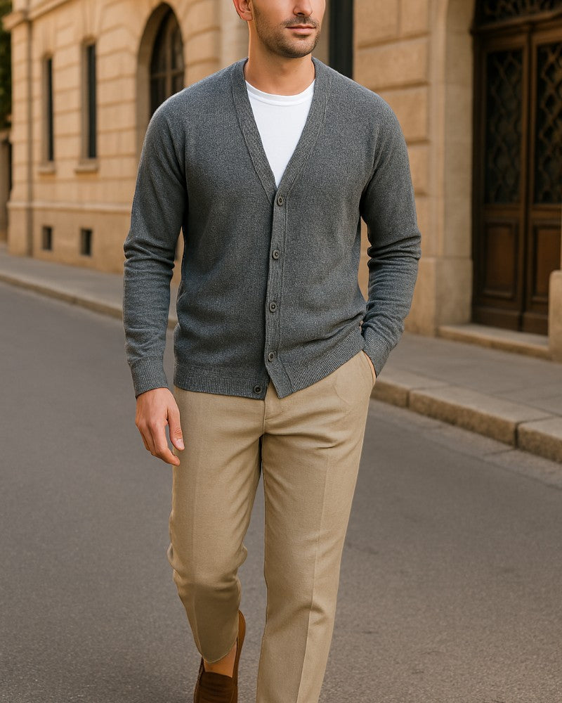 Men's Lightweight Knitted Cardigan With Buttons