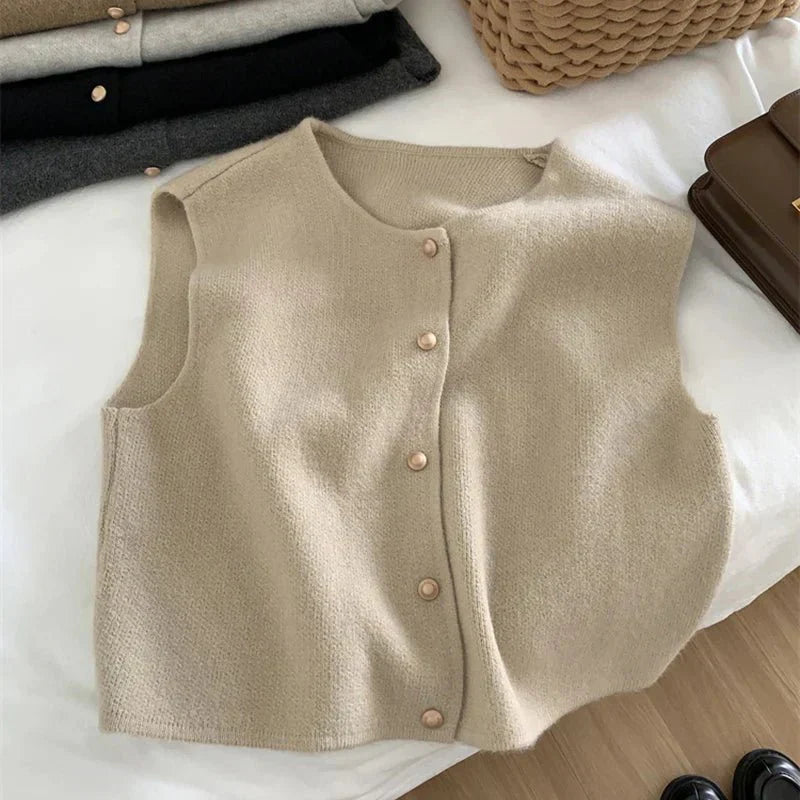 Eleanor | Chic Women's Vest in Short Style