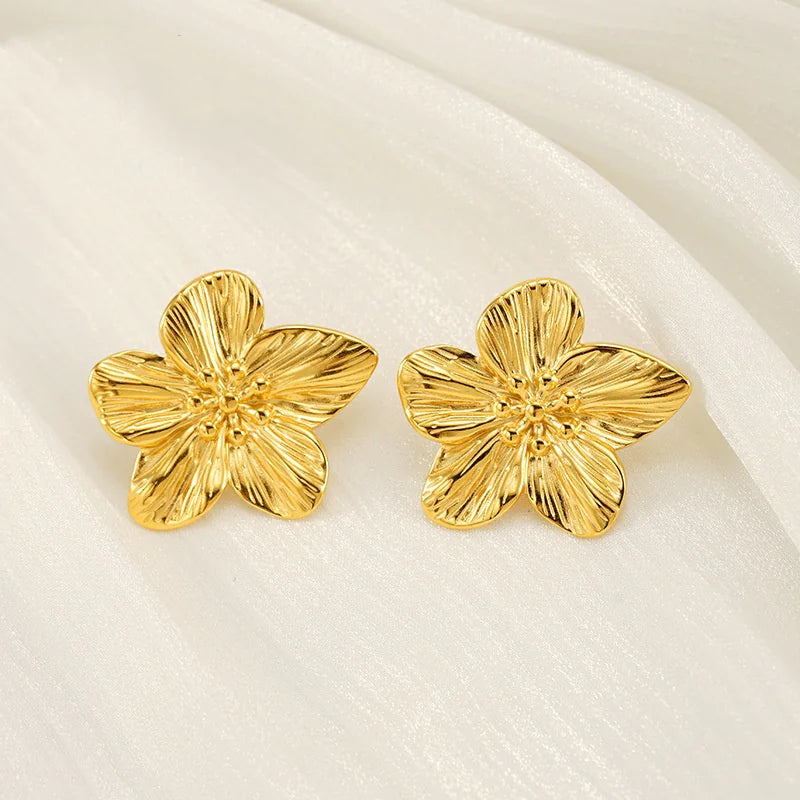 Chic Gold Petal Drop Earrings (stainless steel)