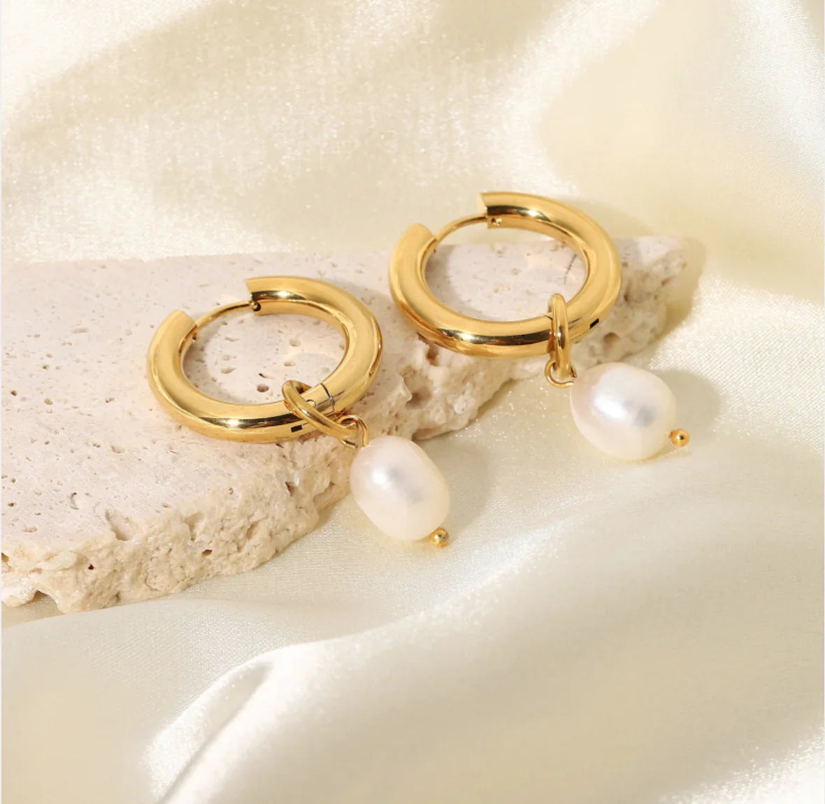 Double Freshwater Pearl Pendant Earrings (gold finish)