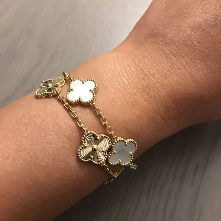 Clover Bracelet (gold finish)