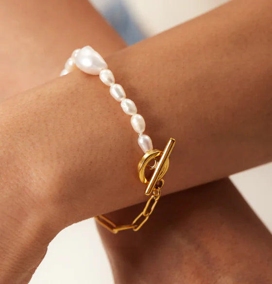 Geo Link Bracelet (gold finish)